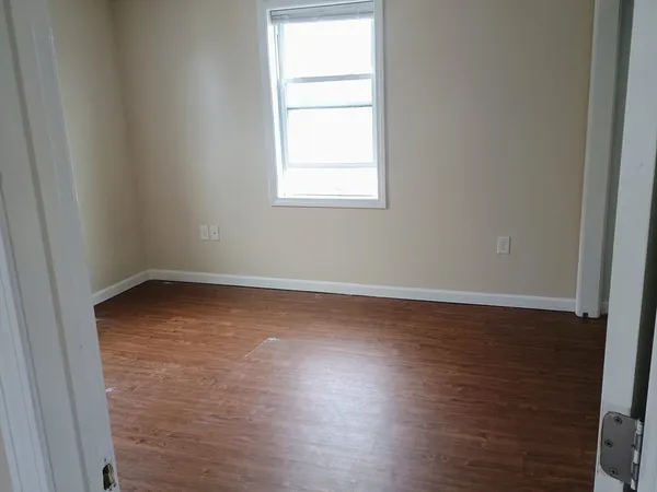 $2,400 | 207 High Street, Unit 3, Taunton, MA 02780