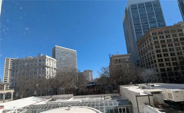 a picture of city view