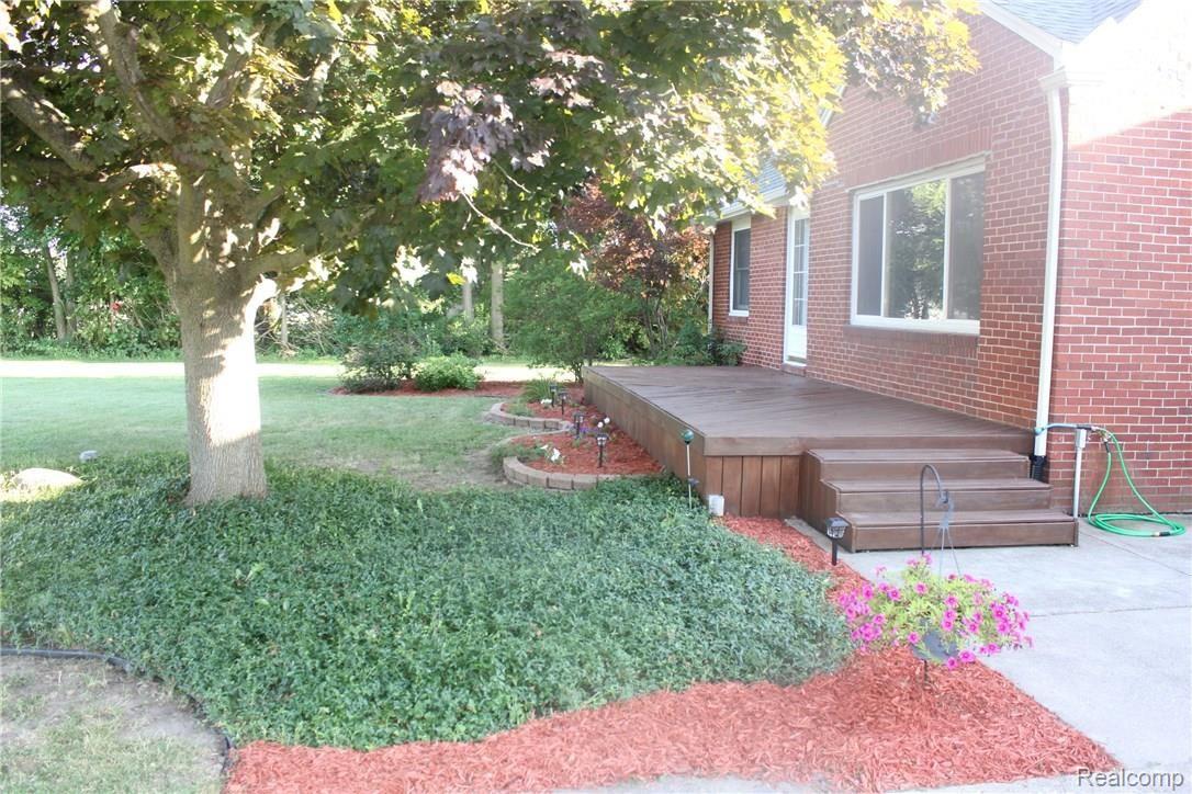 6204 Torrey Road Flint, MI 48507 - Photo 3 of 47 IMG_7513.JPG