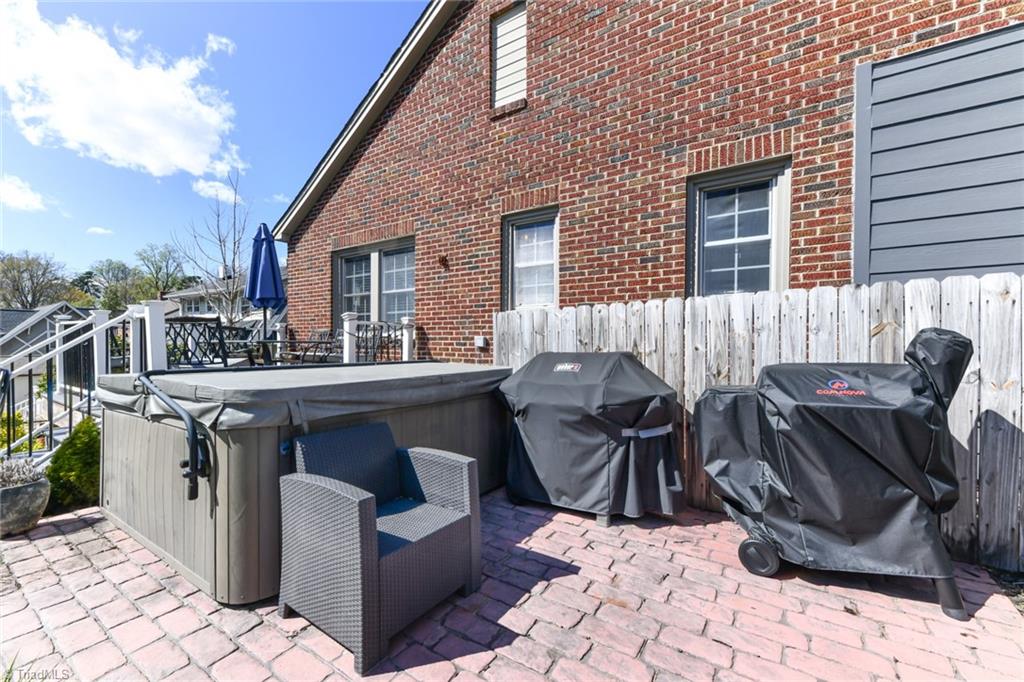 407 Colonial Drive High Point, NC 27262 - Photo 20 of 28 Gallery Image 20