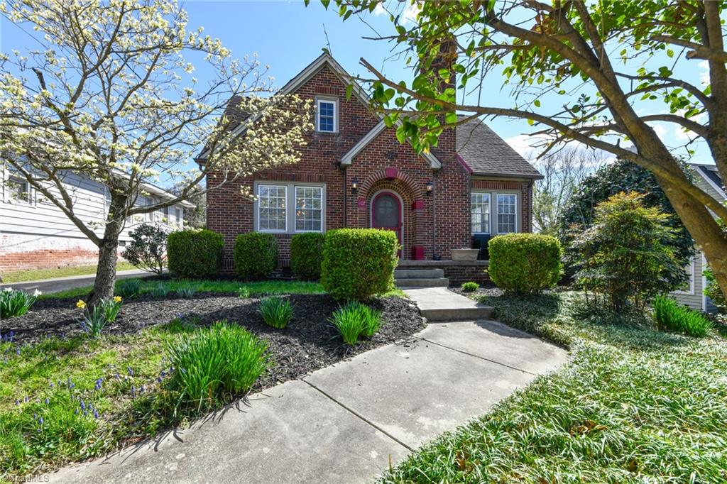 407 Colonial Drive High Point, NC 27262 - Photo 26 of 28 Gallery Image 26
