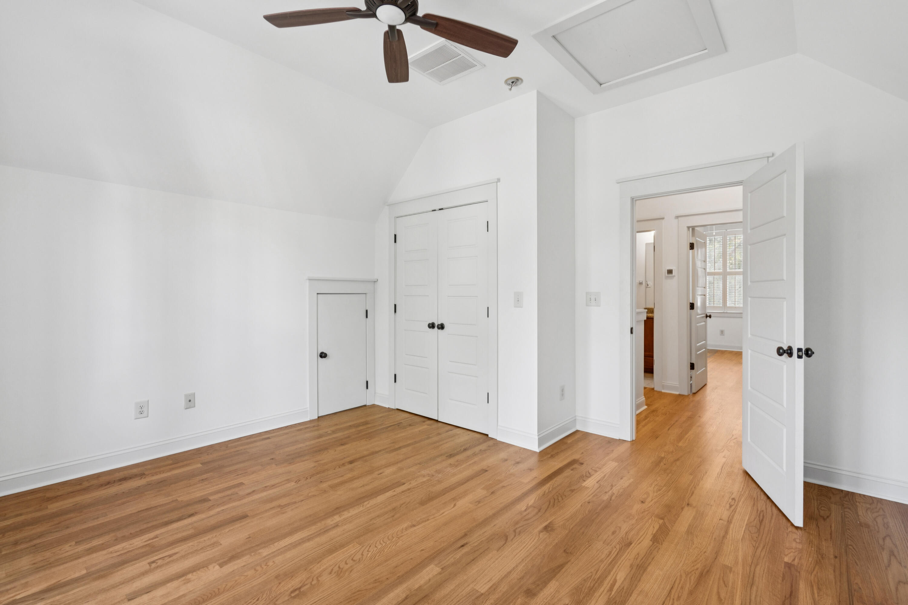 1629 Ware Bottom Lane Mount Pleasant, SC 29464 - Photo 23 of 41 1629WareBottomLn-KeenEyeMarketing-036