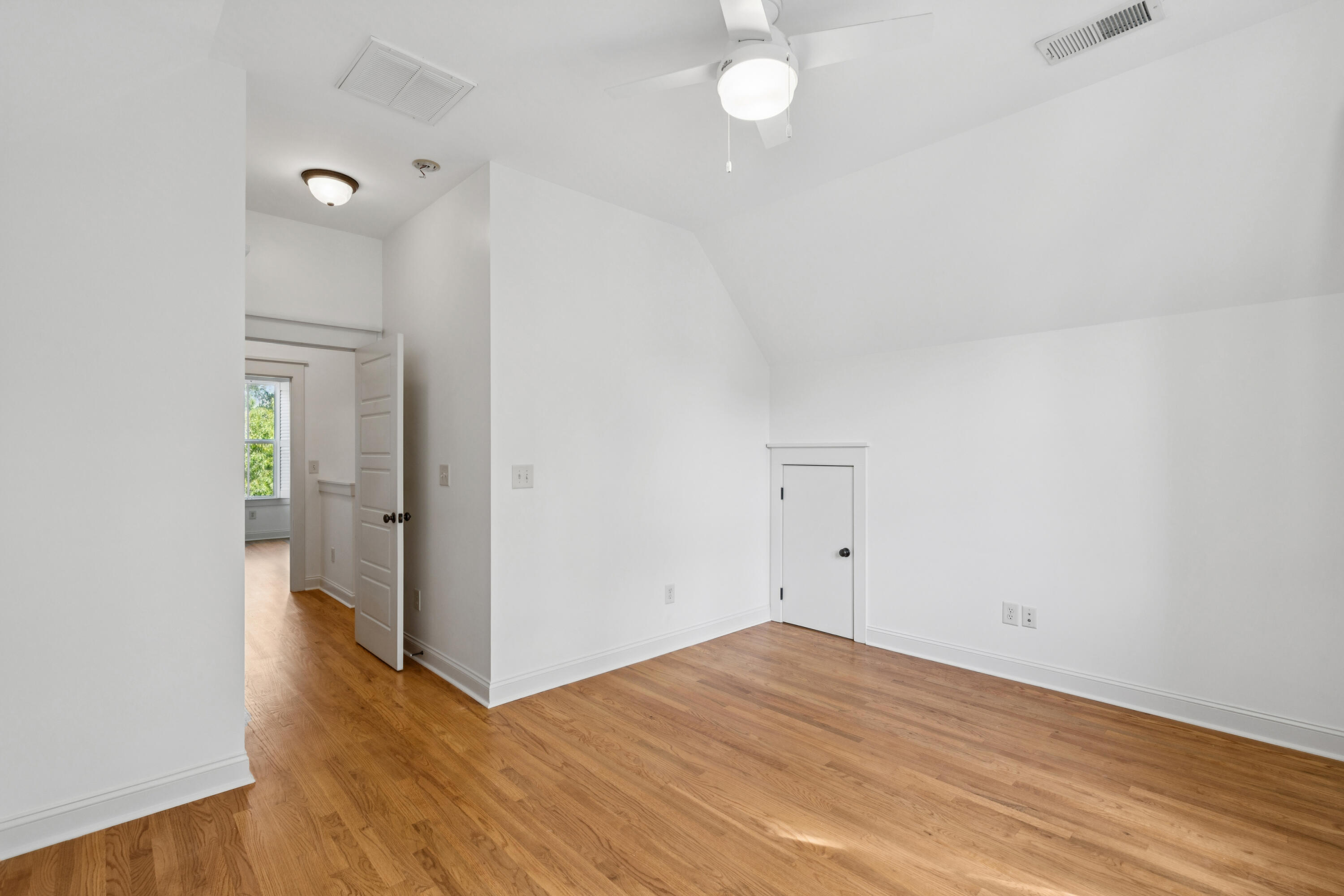 1629 Ware Bottom Lane Mount Pleasant, SC 29464 - Photo 25 of 41 1629WareBottomLn-KeenEyeMarketing-039