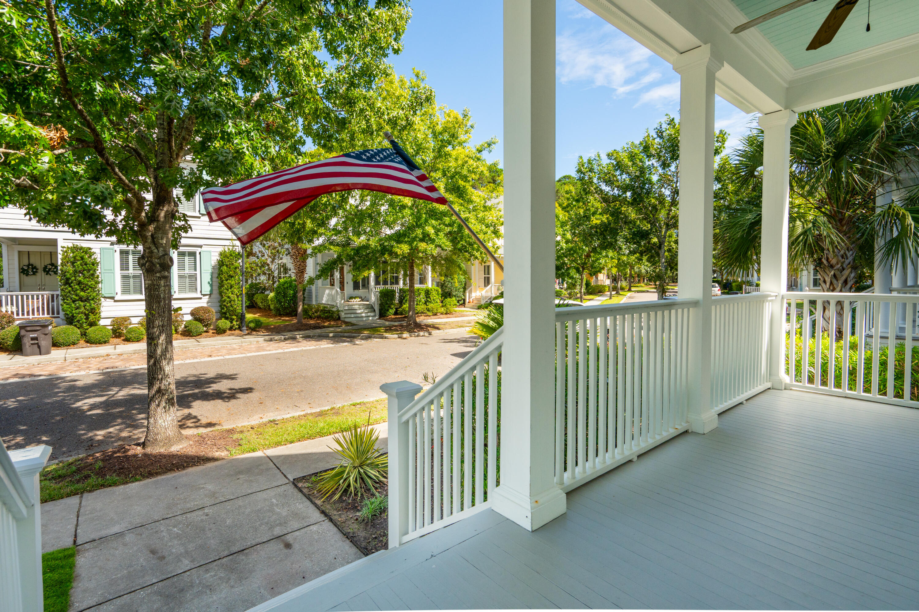 1629 Ware Bottom Lane Mount Pleasant, SC 29464 - Photo 3 of 41 1629WareBottomLn-KeenEyeMarketing-006