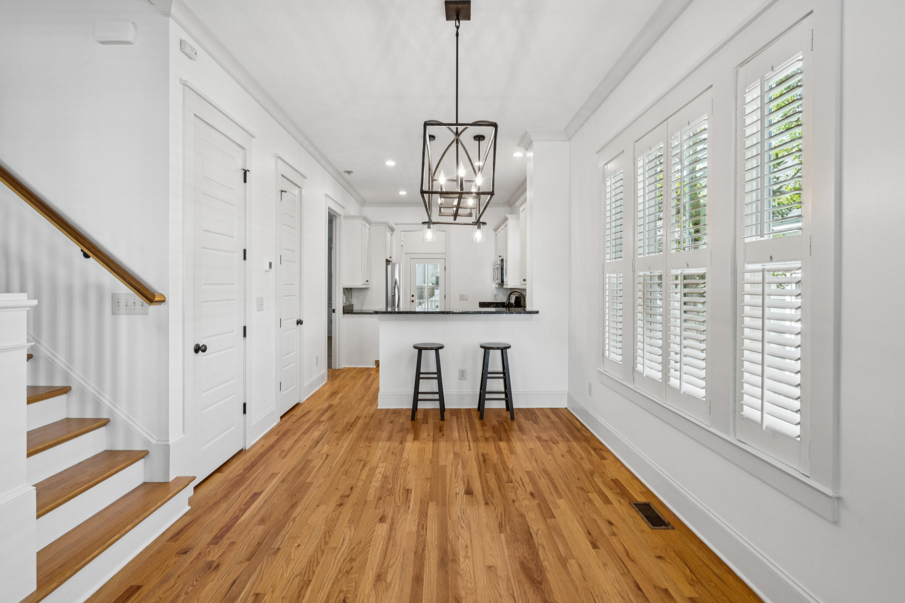 1629 Ware Bottom Lane Mount Pleasant, SC 29464 - Photo 5 of 41 1629WareBottomLn-KeenEyeMarketing-015