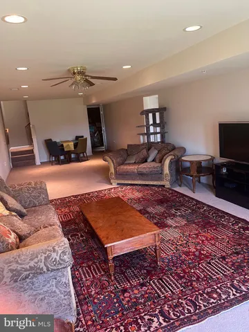 $2,390 | 15 Hartford Way, Unit 401, Fredericksburg, VA 22406