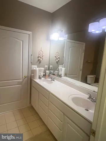 $2,390 | 15 Hartford Way, Unit 401, Fredericksburg, VA 22406