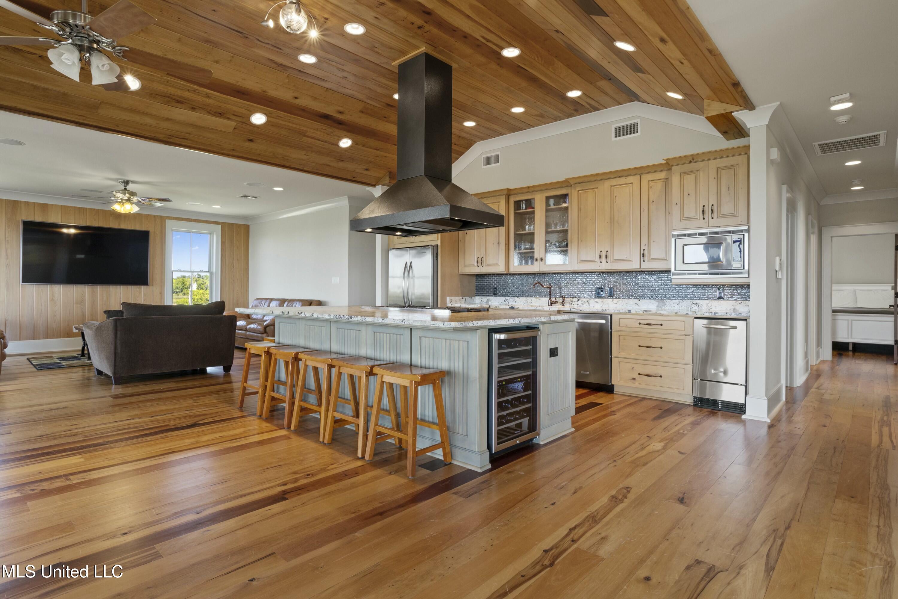 4035 Riverside Drive Pearlington, MS 39572 - Photo 12 of 57 tempImageL9VSuw