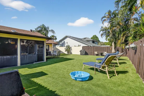$3,200 | 235 Southwest 29th Avenue, Delray Beach, FL 33445