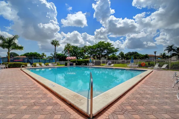 $3,200 | 235 Southwest 29th Avenue, Delray Beach, FL 33445