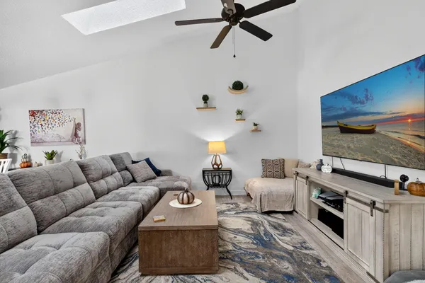 $3,200 | 235 Southwest 29th Avenue, Delray Beach, FL 33445