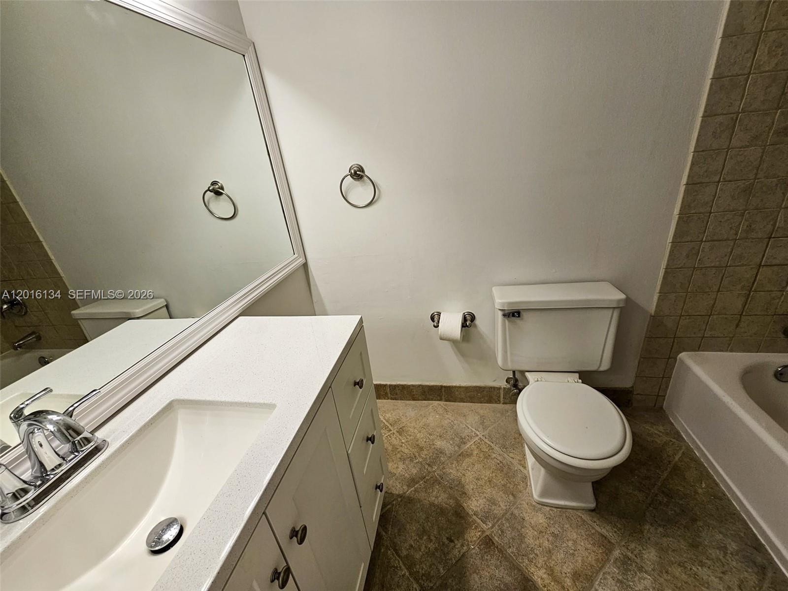 7749 Southwest 100th Street, Unit 33 Miami, FL 33156 - Photo 11 of 16 Guest