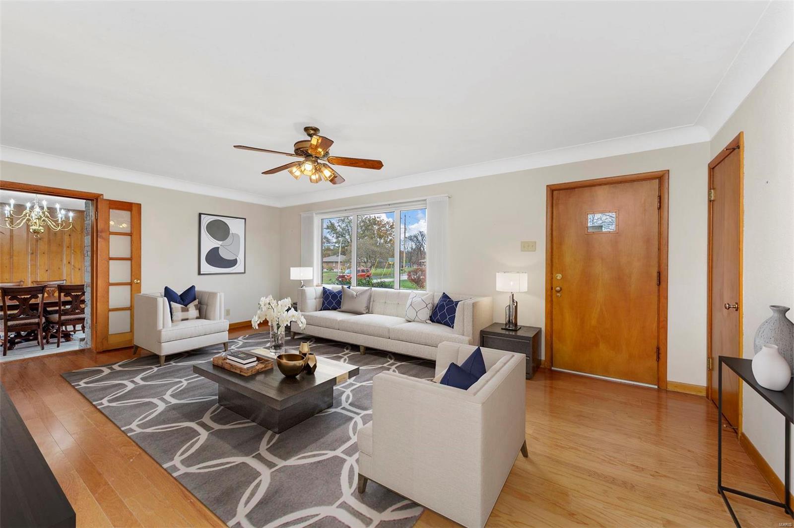 5052 Theiss Road St. Louis, MO 63128 - Photo 4 of 36 Gallery Image 4