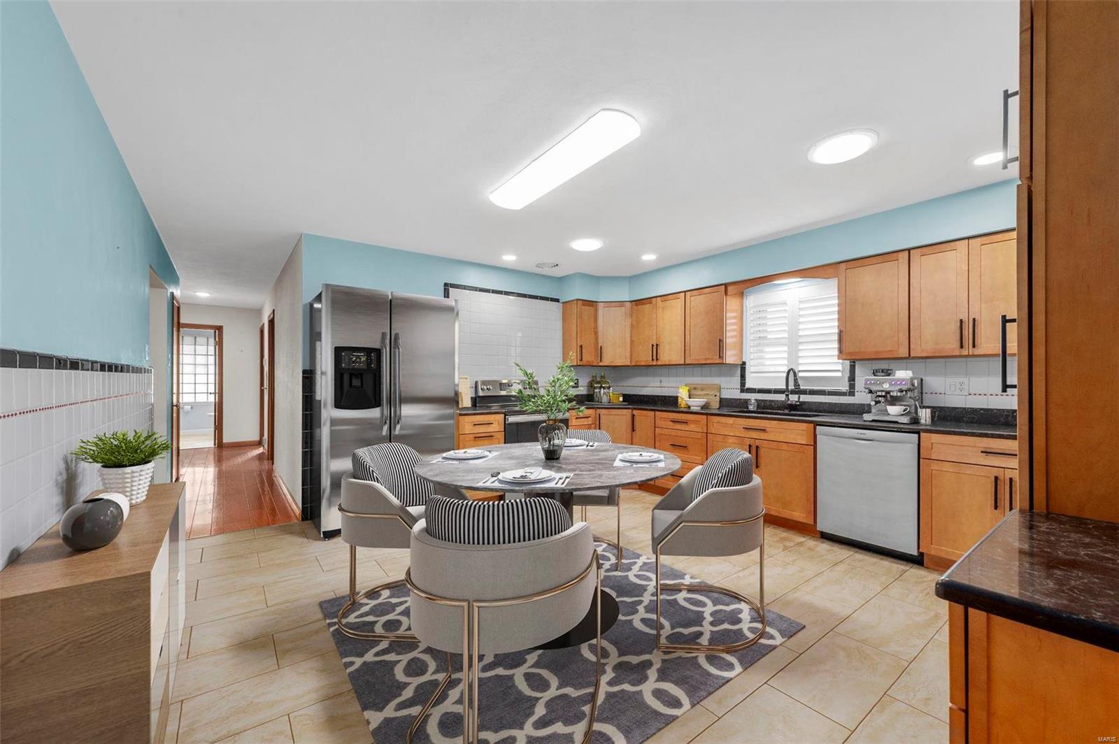 5052 Theiss Road St. Louis, MO 63128 - Photo 8 of 36 Gallery Image 8