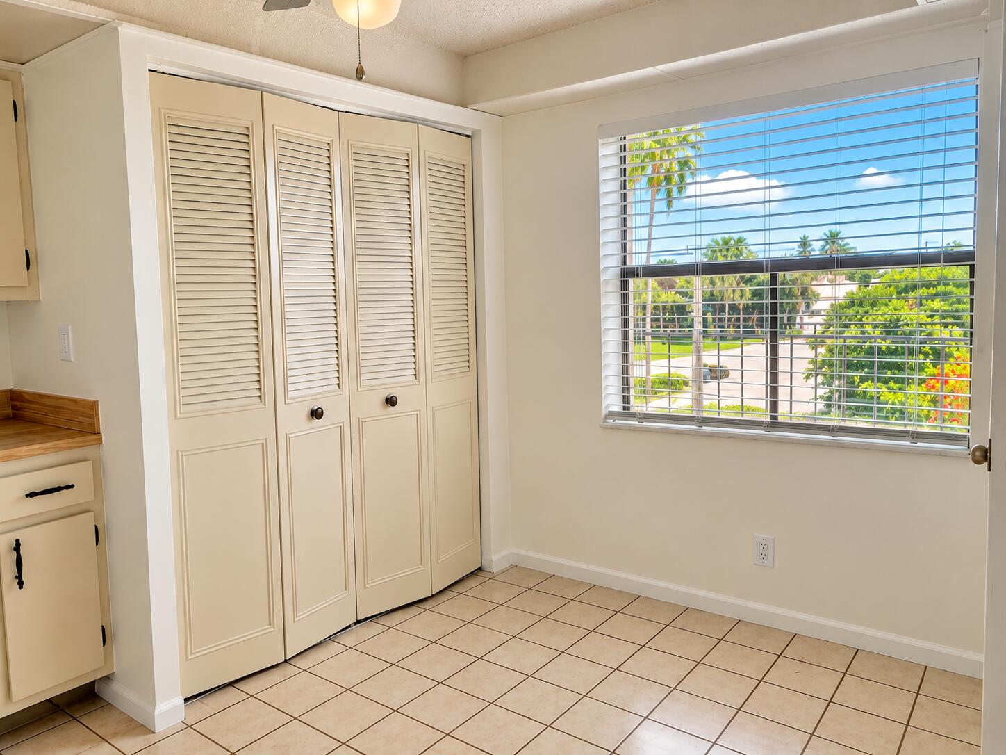 357 North Rock Island Road, Unit 407 Margate, FL 33063 - Photo 8 of 29 IMG_6689