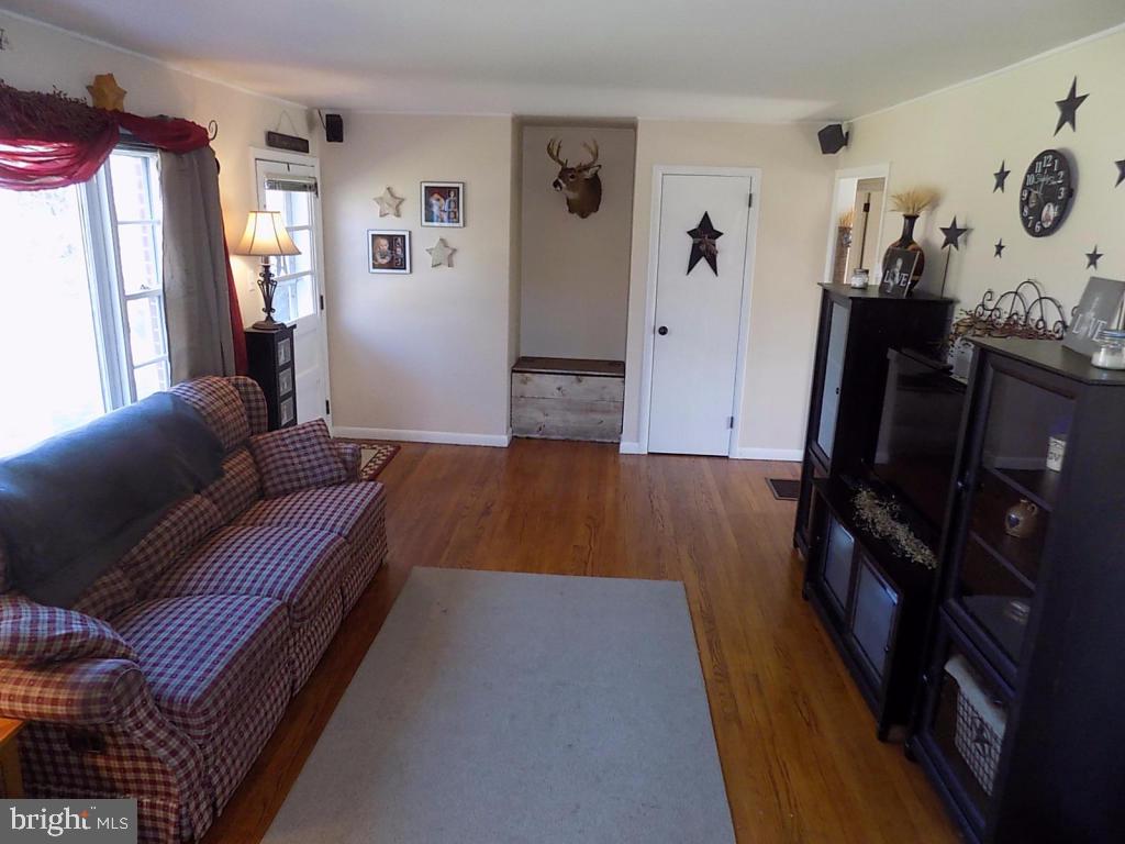 735 Center Road Quarryville, PA 17566 - Photo 2 of 19 Gallery Image 2