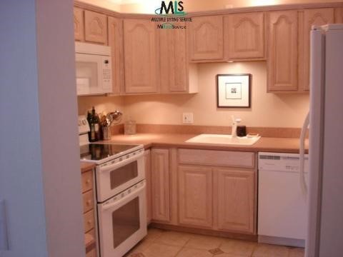 1848 Streamedge Court Rochester, MI 48309 - Photo 2 of 6 701067-1.JPG