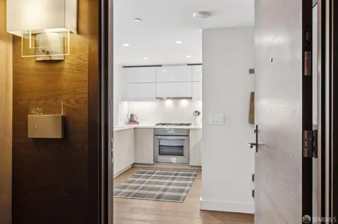 $1,250,000 | 420 Mission Bay Boulevard North, Unit 401, San Francisco, CA 94158