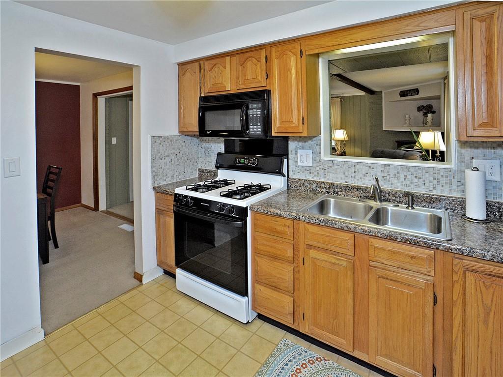 3628 New Texas Road Pittsburgh, PA 15239 - Photo 4 of 25