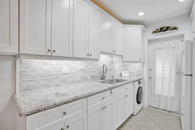 $329,999 | 935 Southeast 9th Avenue, Unit 16, Pompano Beach, FL 33060