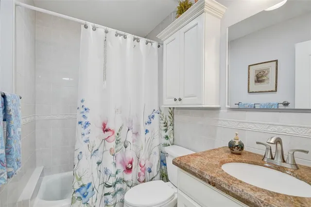 $329,999 | 935 Southeast 9th Avenue, Unit 16, Pompano Beach, FL 33060