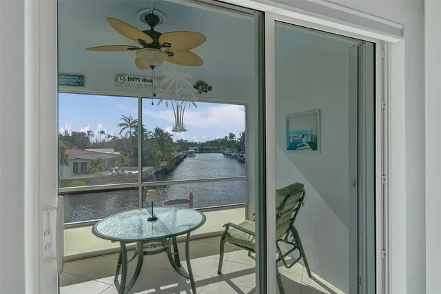 $329,999 | 935 Southeast 9th Avenue, Unit 16, Pompano Beach, FL 33060