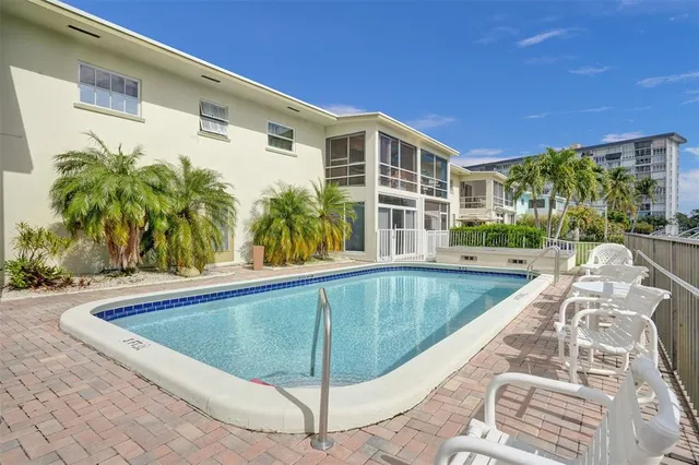 $329,999 | 935 Southeast 9th Avenue, Unit 16, Pompano Beach, FL 33060