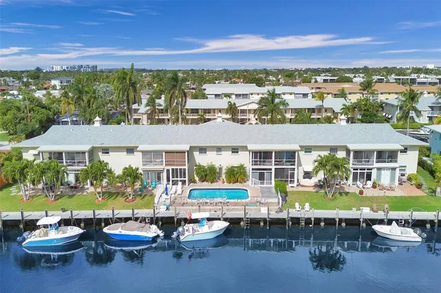 $329,999 | 935 Southeast 9th Avenue, Unit 16, Pompano Beach, FL 33060