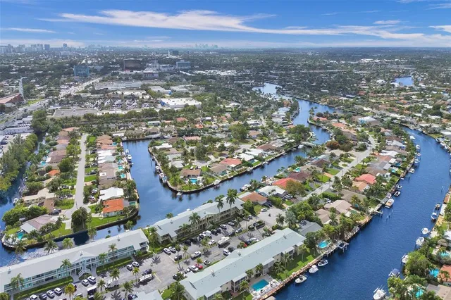 $329,999 | 935 Southeast 9th Avenue, Unit 16, Pompano Beach, FL 33060