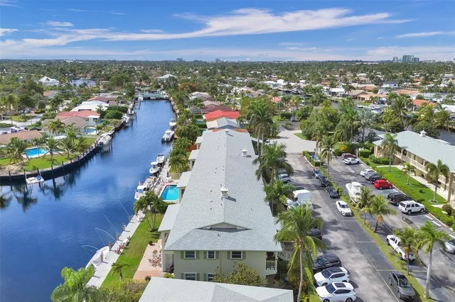 $329,999 | 935 Southeast 9th Avenue, Unit 16, Pompano Beach, FL 33060