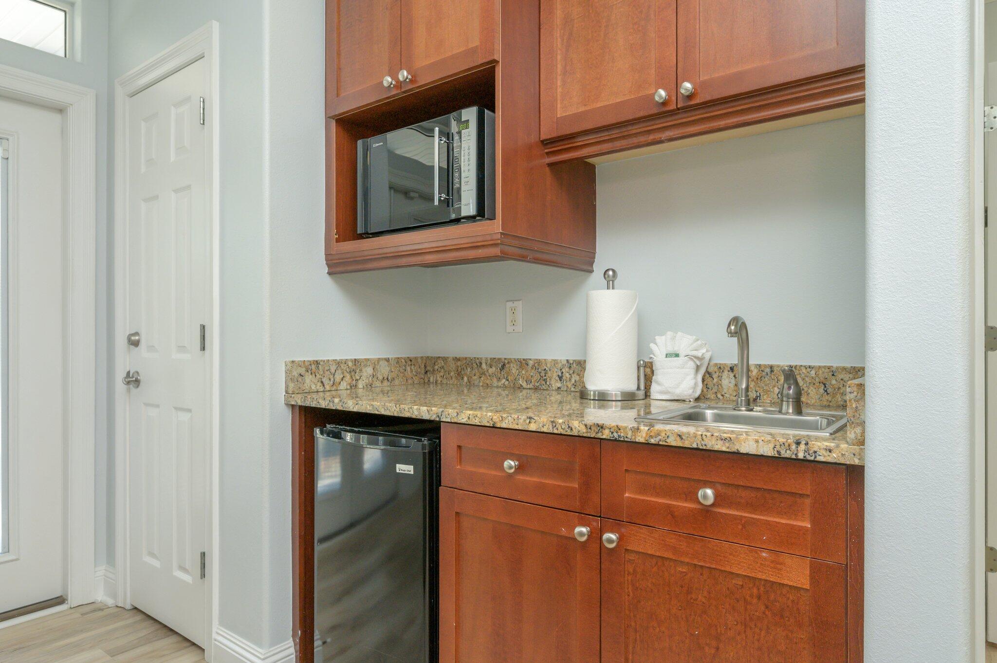 223 Grand Key Loop East Destin, FL 32541 - Photo 32 of 75 2nd Level Kitchenette