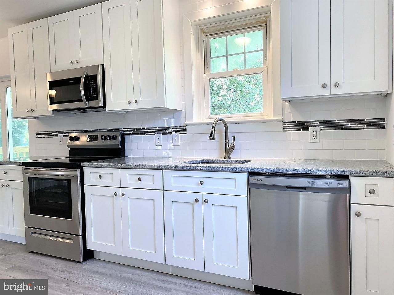 30 Longview Road Royersford, PA 19468 - Photo 5 of 17 Kitchen