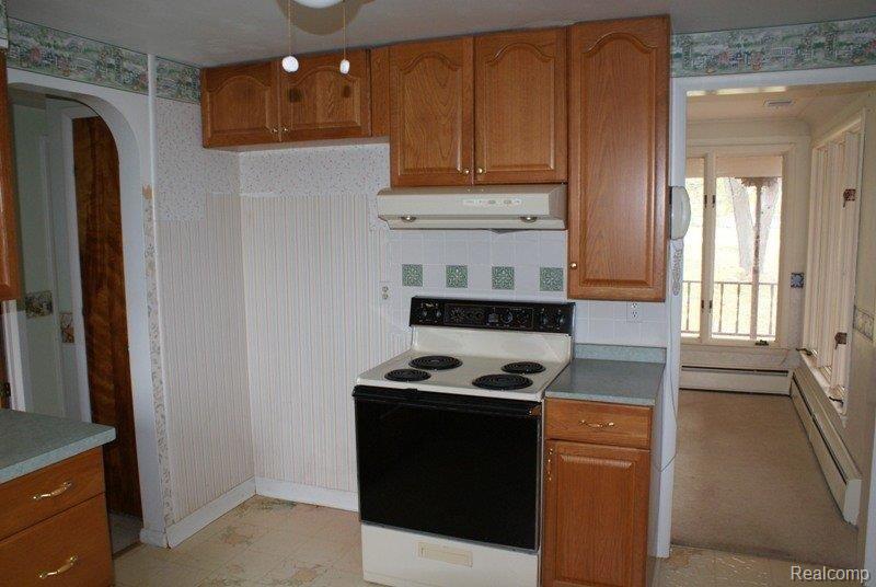 3128 Davison Road Lapeer, MI 48446 - Photo 6 of 17 DSC05336
