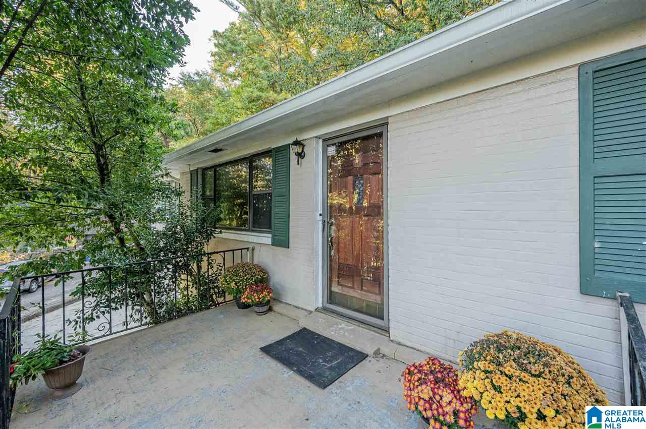 1509 Berry Road Birmingham, AL 35226 - Photo 4 of 46