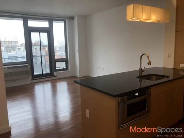 $3,950 | 5-49 Borden Avenue, Unit 11F | Long Island City