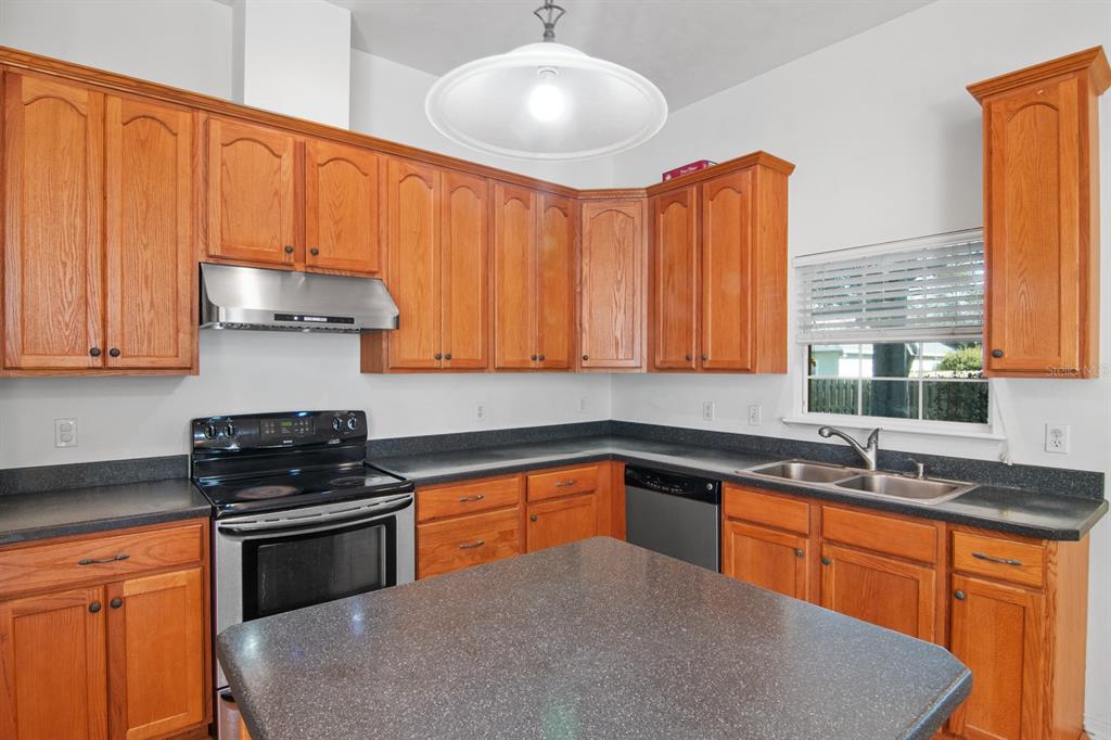 7451 Southwest 86th Way Gainesville, FL 32608 - Photo 17 of 31 Gallery Image 17