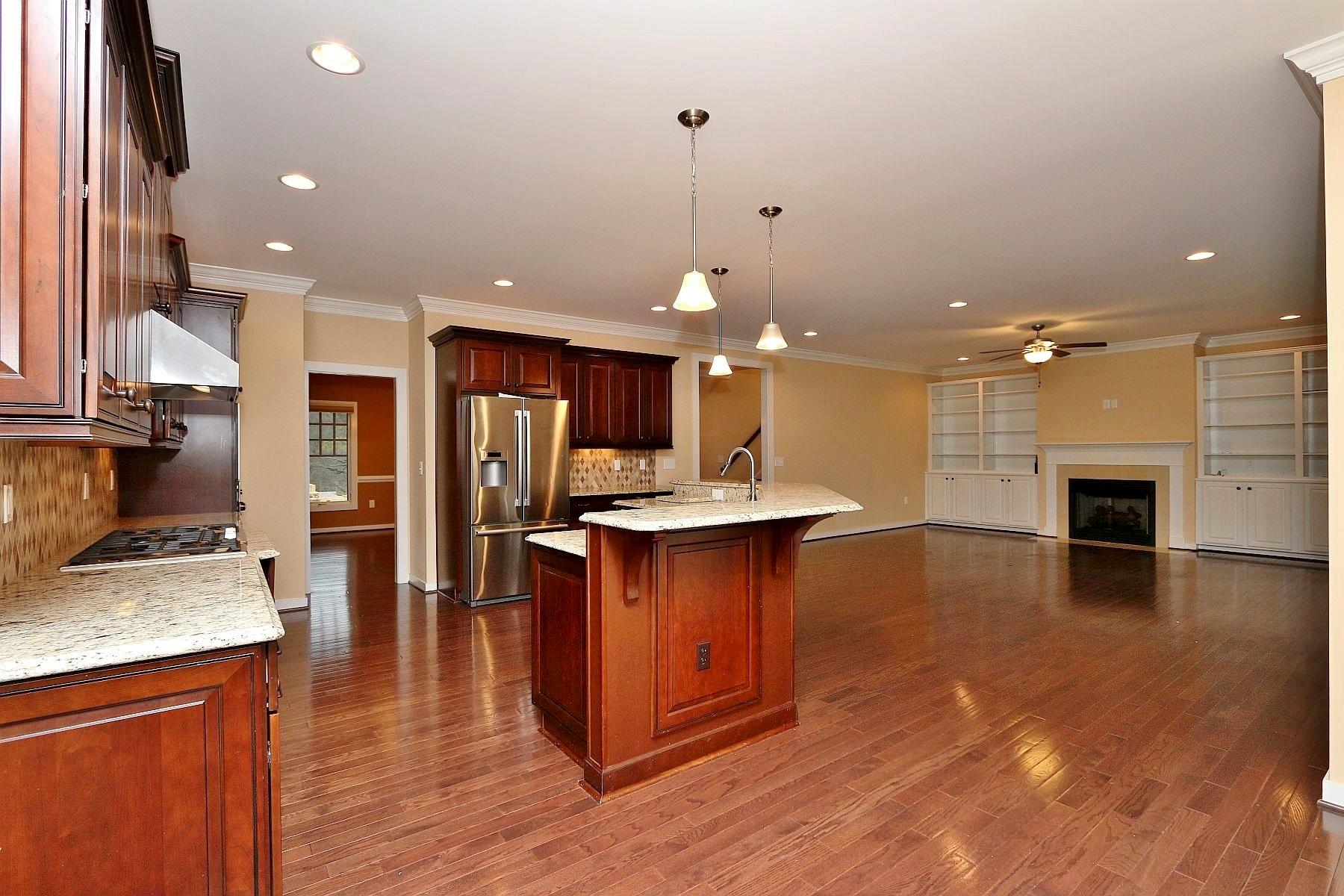 6858 Fairway Ridge Road Salem, VA 24153 - Photo 13 of 59 img_9387