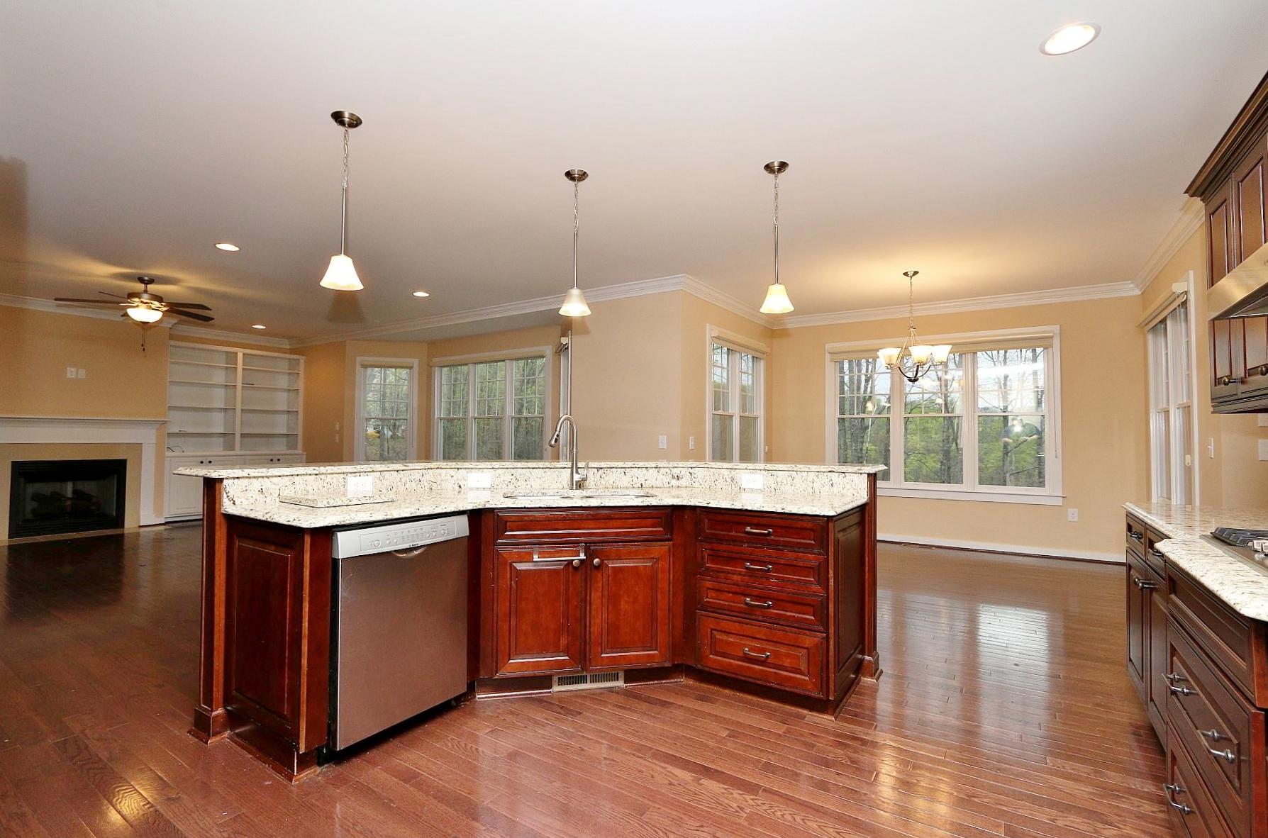 6858 Fairway Ridge Road Salem, VA 24153 - Photo 15 of 59 img_9393