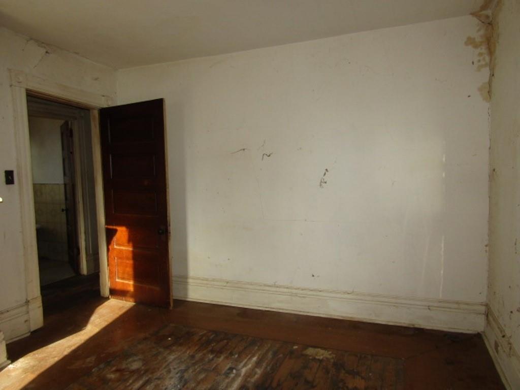 1219 Tweed Street Pittsburgh, PA 15204 - Photo 24 of 30 a view of an empty room