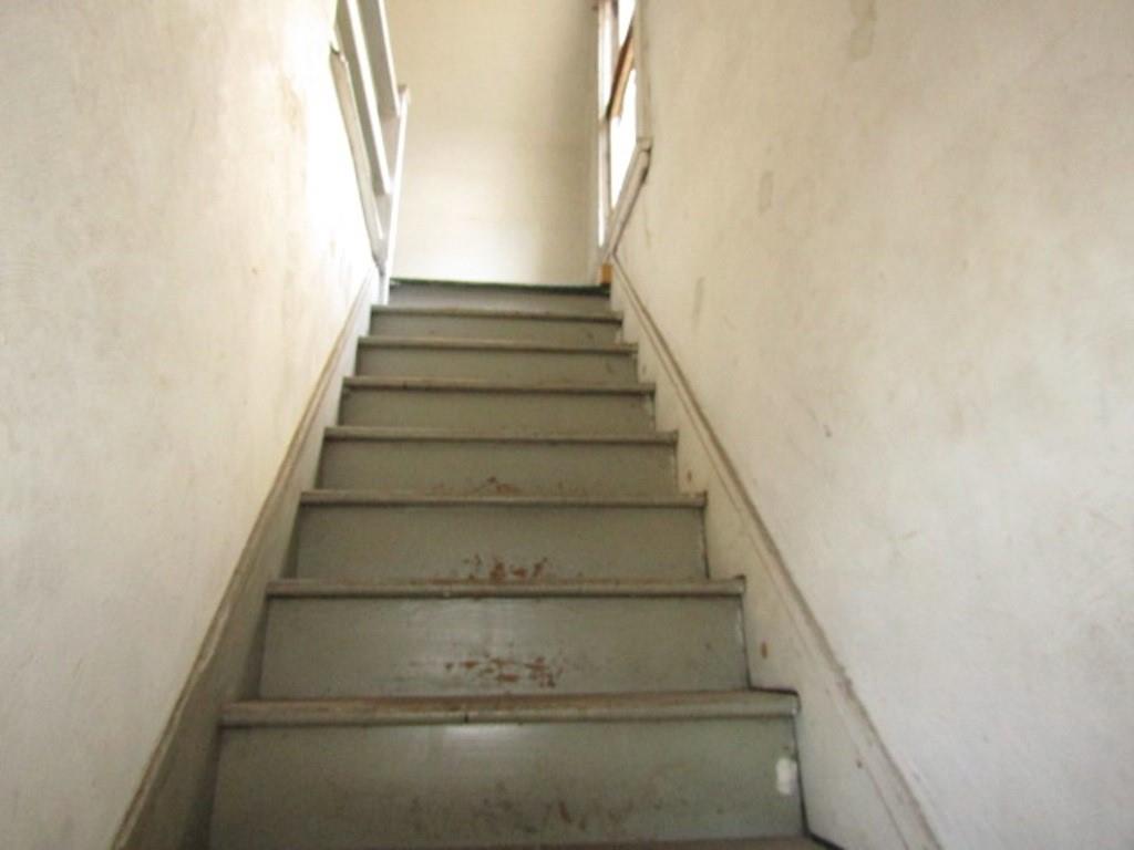 1219 Tweed Street Pittsburgh, PA 15204 - Photo 26 of 30 a view of entryway