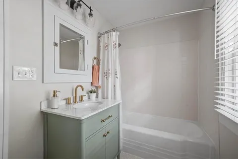 $430,000 | 4954 Bell Street, Kansas City, MO 64112