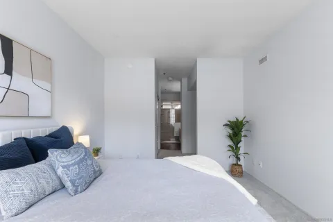 $749,000 | 640 Camino De La Reina, Unit 1109, San Diego, CA 92108