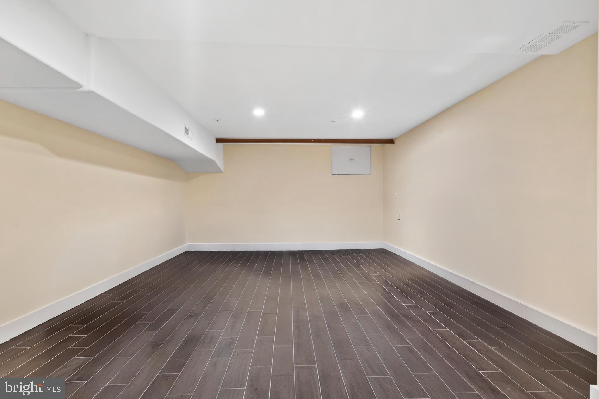 924 South 11th Street, Unit 101 Philadelphia, PA 19147 - Photo 16 of 23