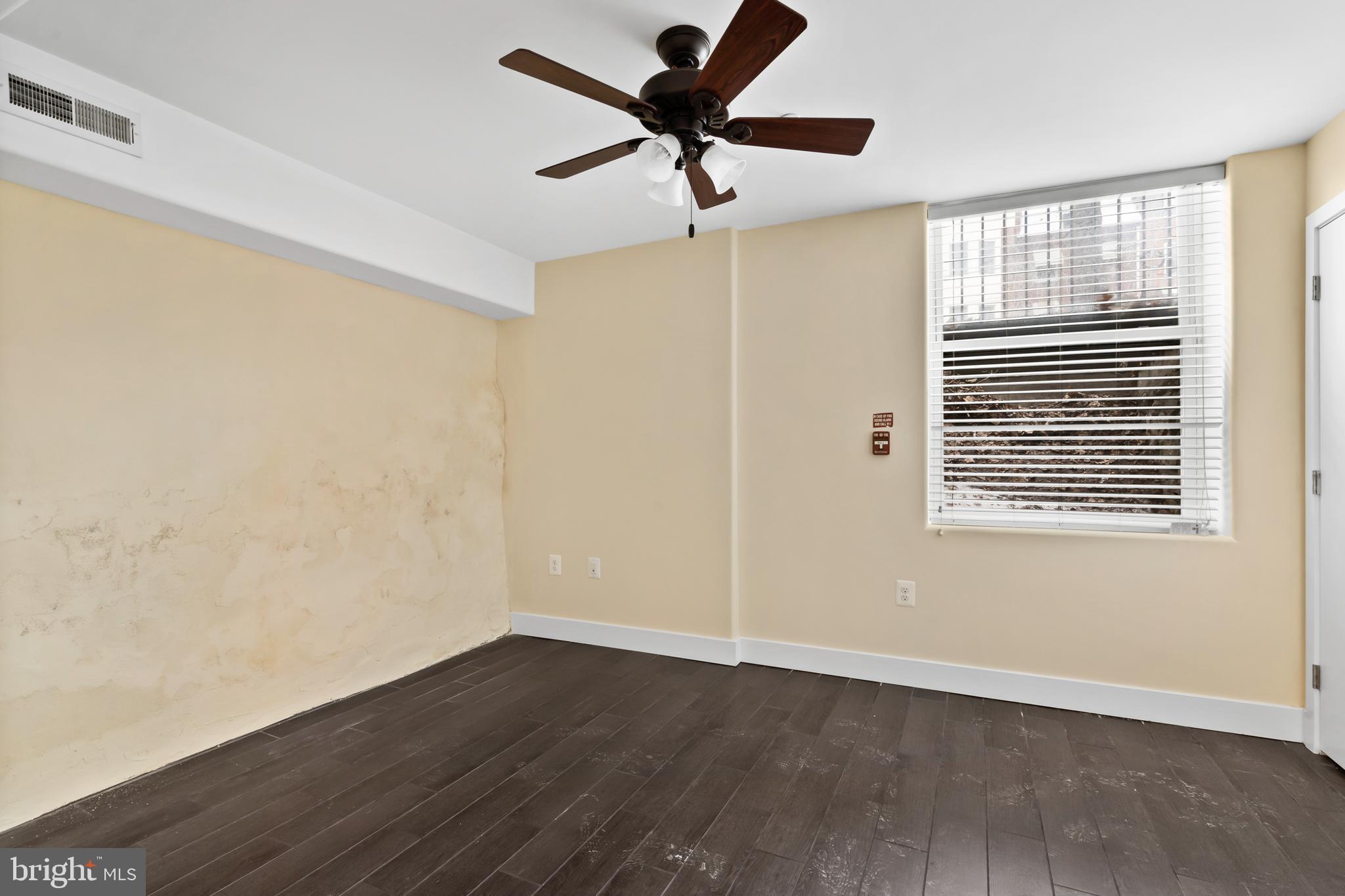 924 South 11th Street, Unit 101 Philadelphia, PA 19147 - Photo 19 of 23