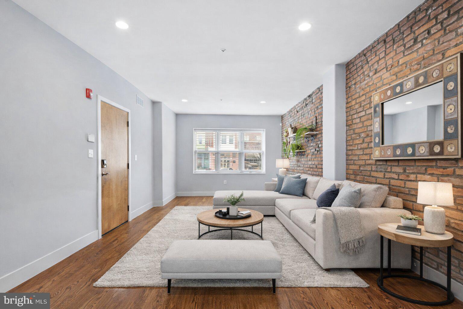 924 South 11th Street, Unit 101 Philadelphia, PA 19147 - Photo 2 of 23