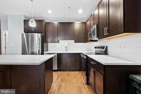 $535,000 | 924 South 11th Street, Unit 101, Philadelphia, PA 19147