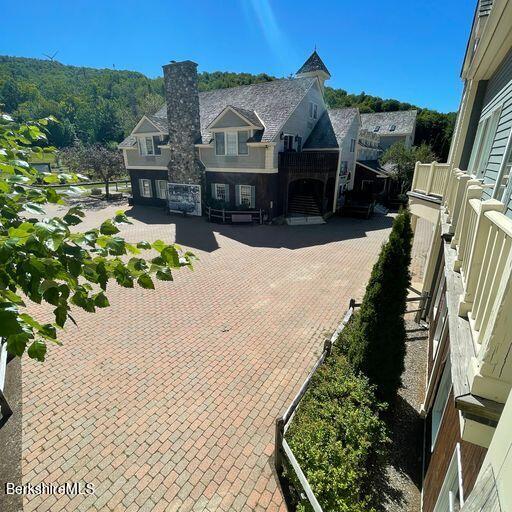 37 Corey Road, Unit 827 Hancock, MA 01237 - Photo 24 of 29 Courtyard