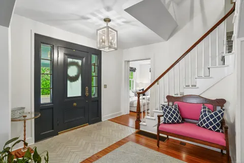 $1,950,000 | 215 Old Post Road, Fairfield, CT 06824
