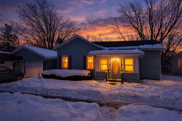 $139,900 | 14 Center Street, Manchester, NY 14504