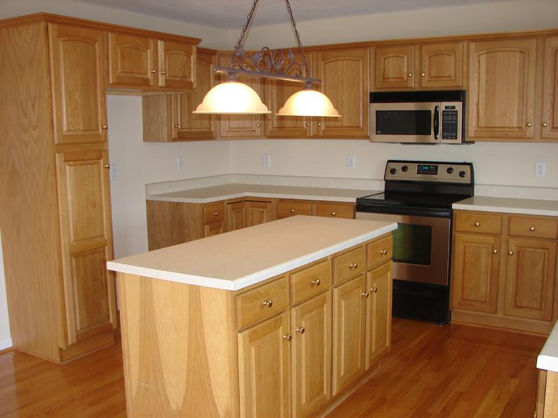 628 Castleridge Road Vinton, VA 24179 - Photo 4 of 9 Kitchen